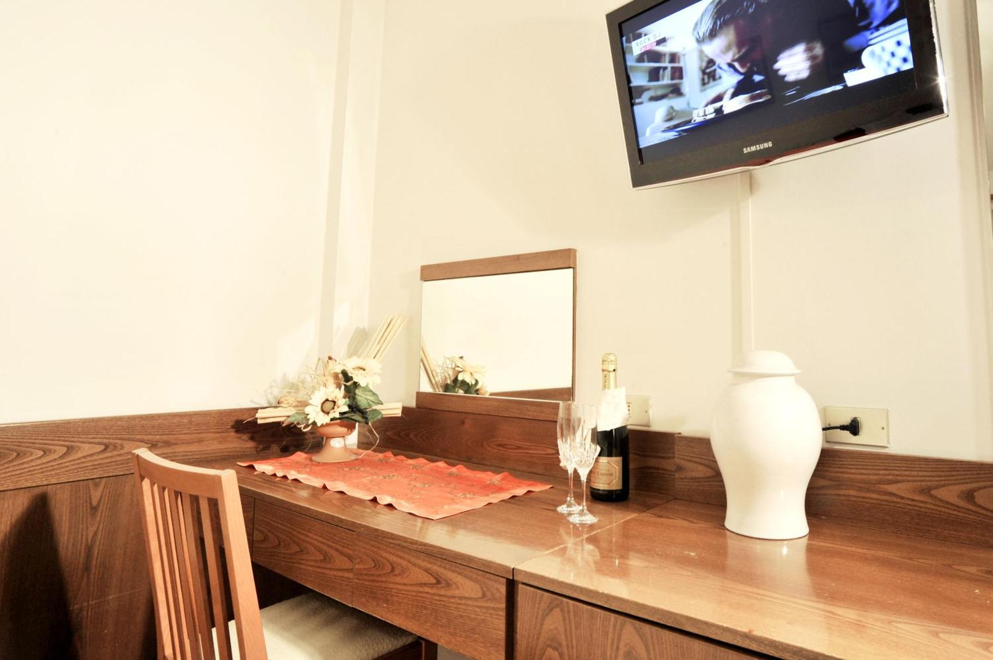 Albergo Romagna Fratta Terme Bagian luar foto