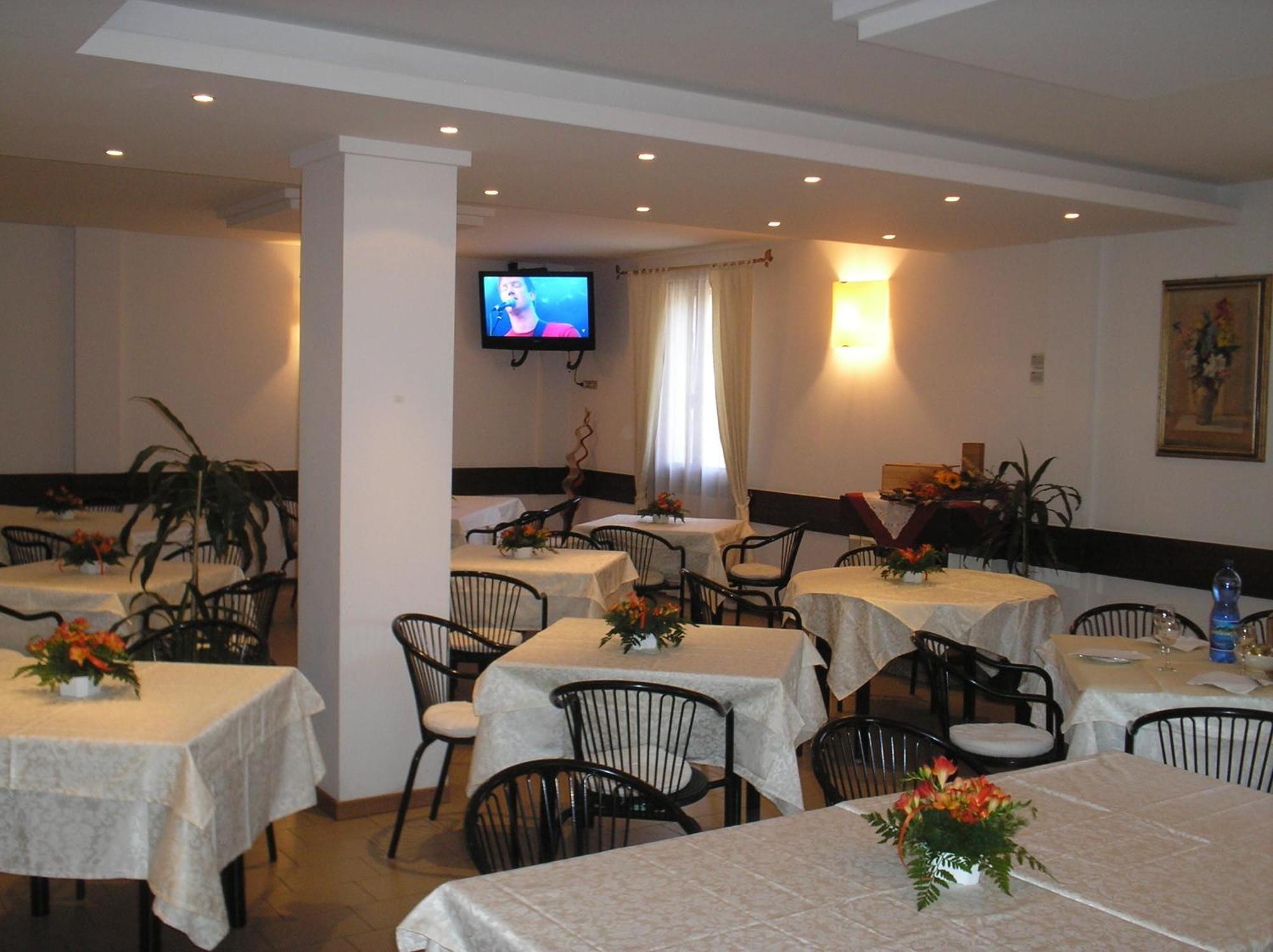 Albergo Romagna Fratta Terme Bagian luar foto