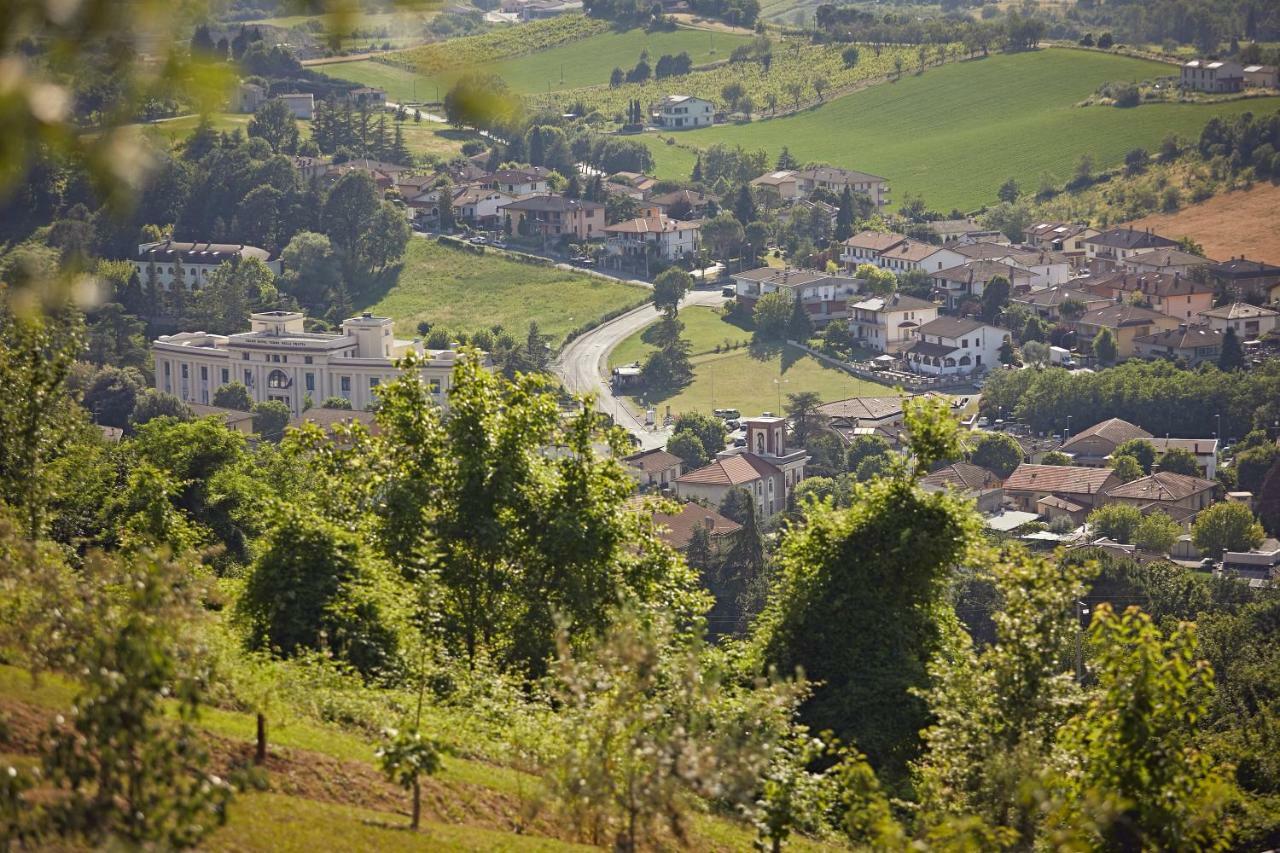 Albergo Romagna Fratta Terme Bagian luar foto