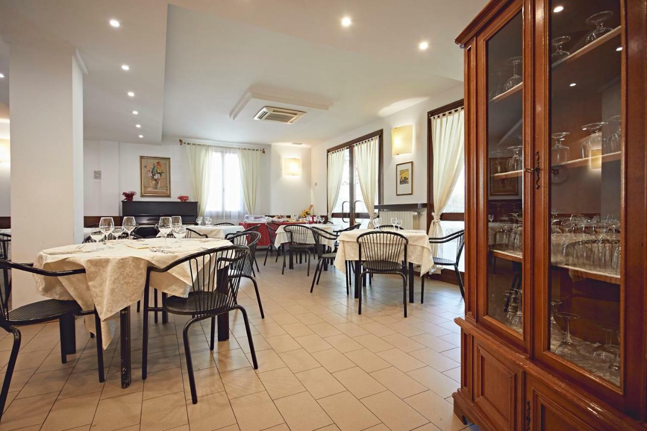Albergo Romagna Fratta Terme Bagian luar foto