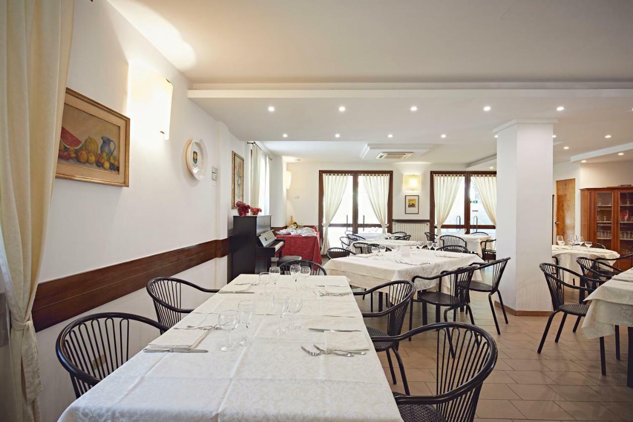 Albergo Romagna Fratta Terme Bagian luar foto